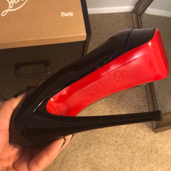Red bottoms heels - Picture 3 of 6